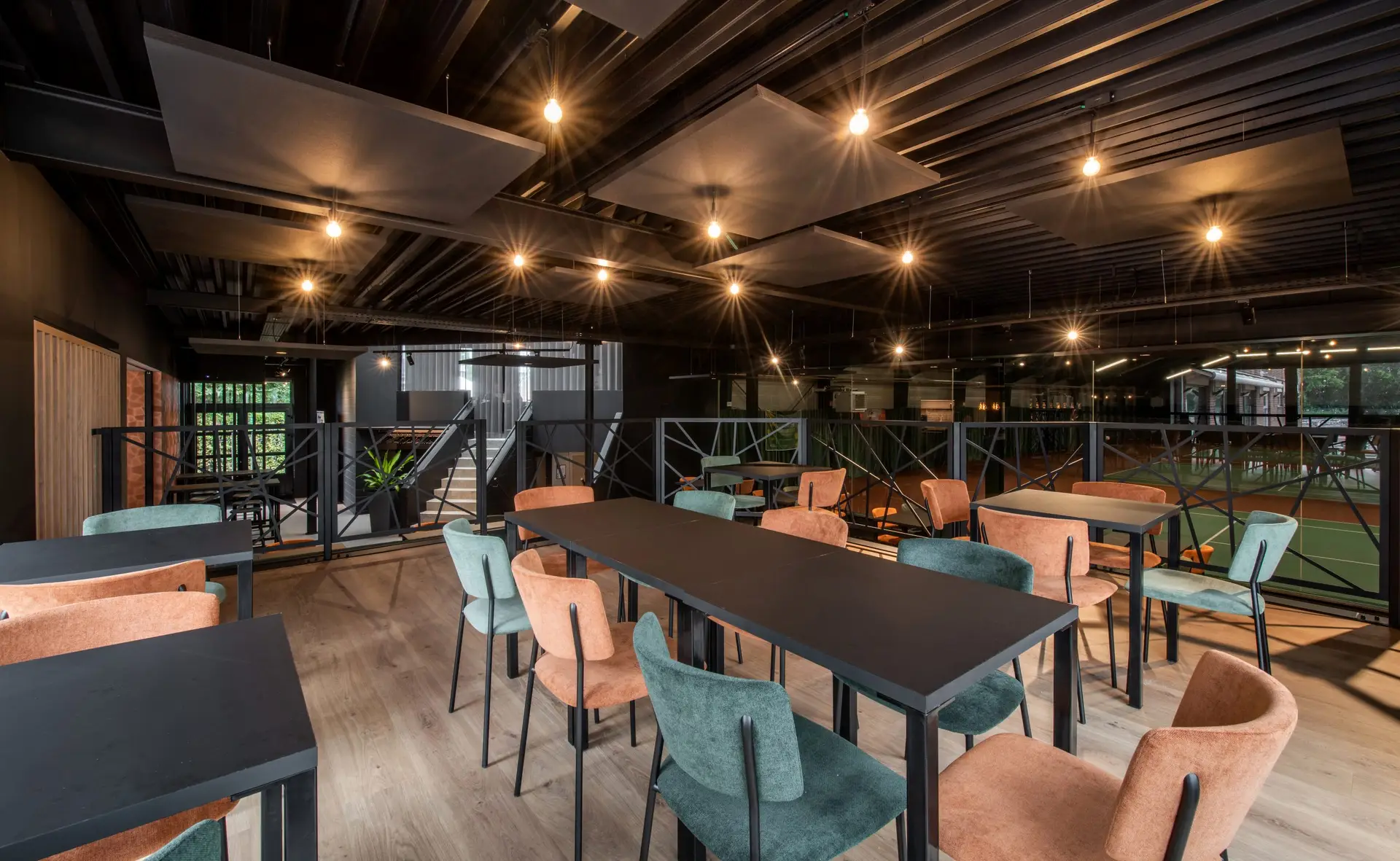 Ontwerp en inrichting tennisclub Excelsior in Hasselt