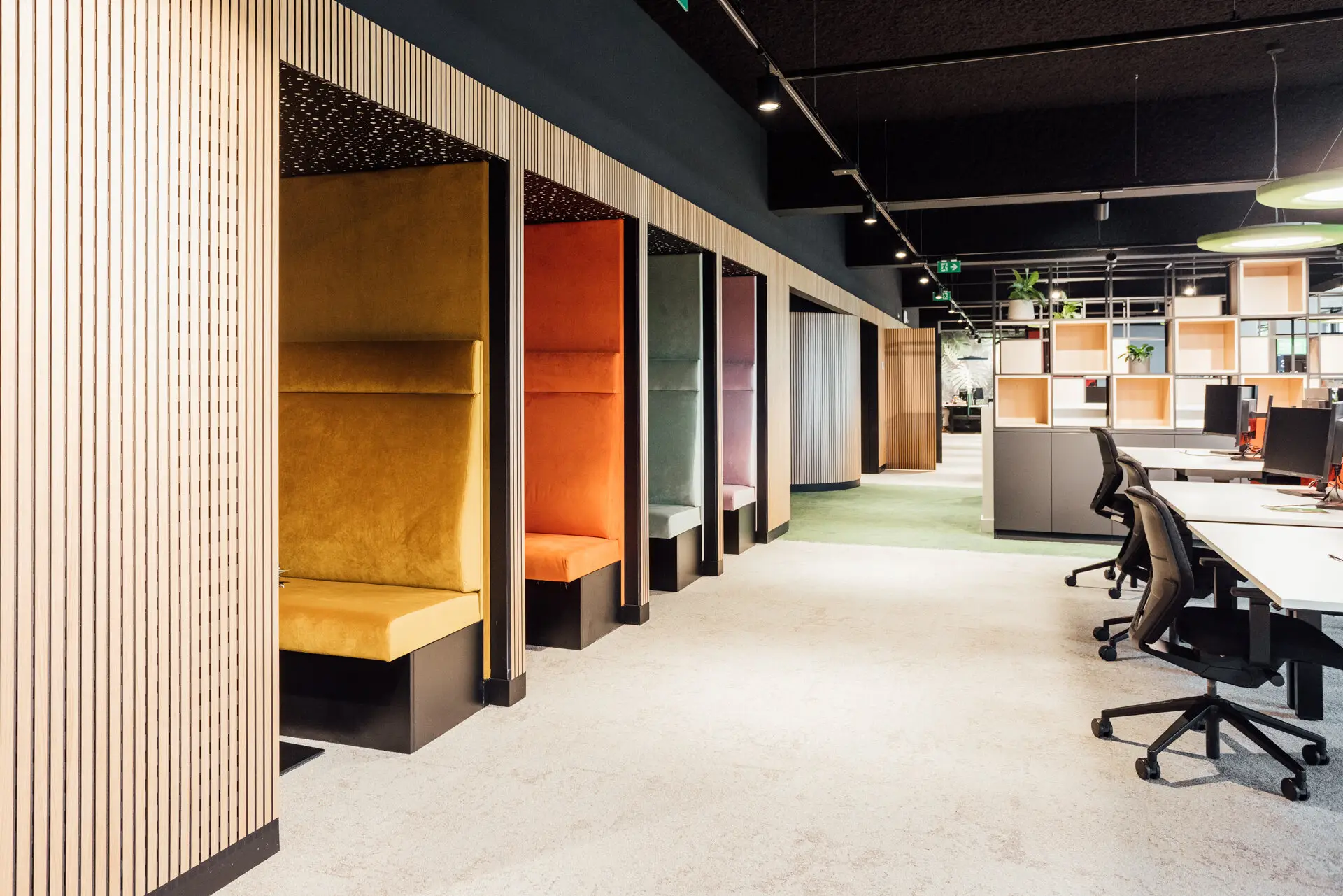 Maatwerk interieur voor kantoor Ethias